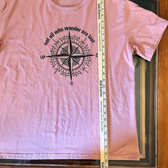 "Notโall who wander are lost" Pink T-Shirt Large LikeโNEW - Picture 8 of 9
